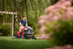 Troy-Bilt Bronco 46 Riding Lawn Mower | 547cc | 46" Side-Discharge, Twin-Blade, Steel Cutting Deck | AutoDrive Transmission - Image 8