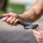 Restored Aqua Joe AJFJH100-PRO 100 Foot Fiberjacket Garden Hose w/Metal Fittings and Twist Nozzle, 600 Max PSI Rating (Refurbished) - Image 6